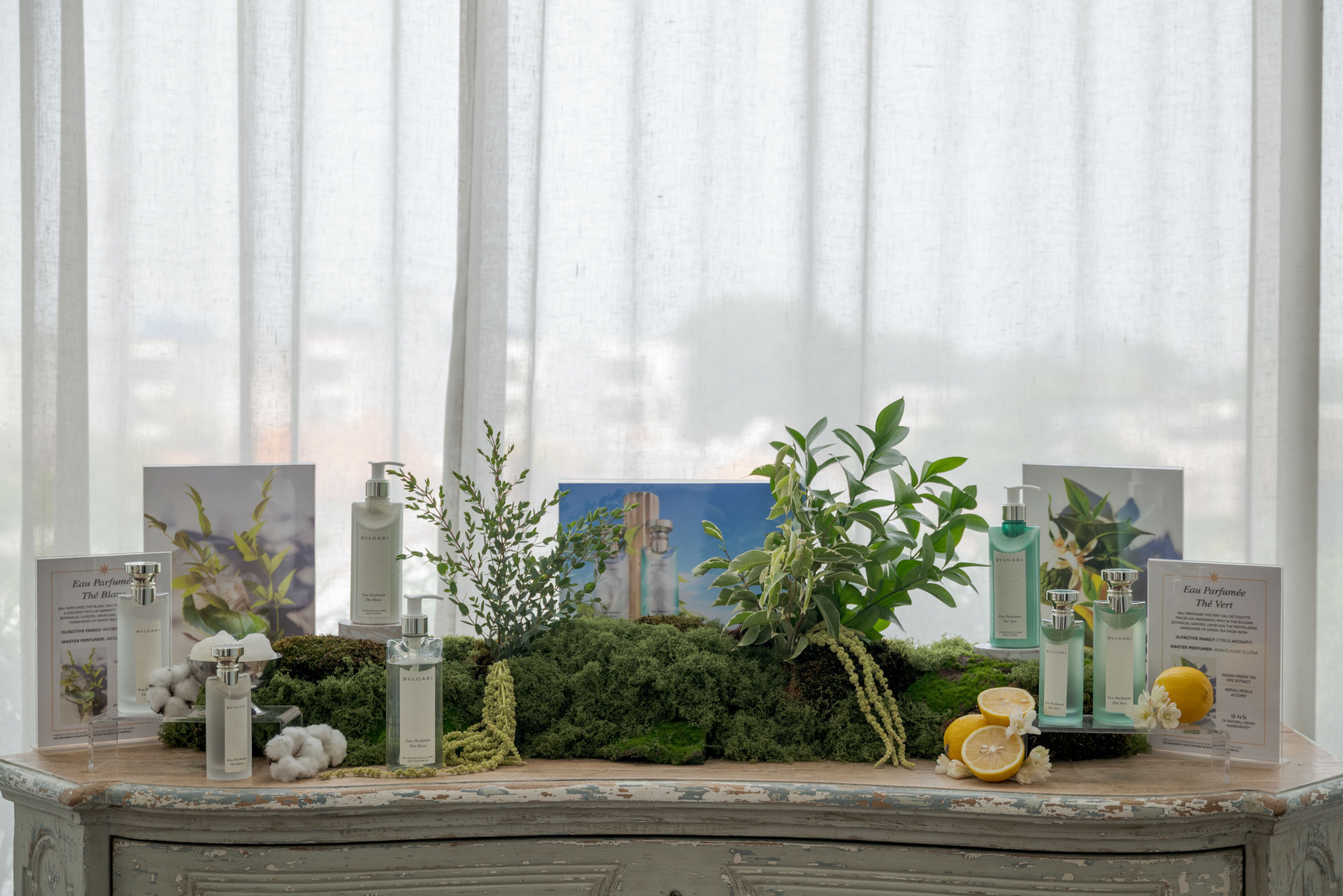 Editorial Harian Perempuan – Bvlgari Memperkenalkan Sentuhan Baru ke ThÃ © Vert dan ThÃ © © Blanc yang ikonik