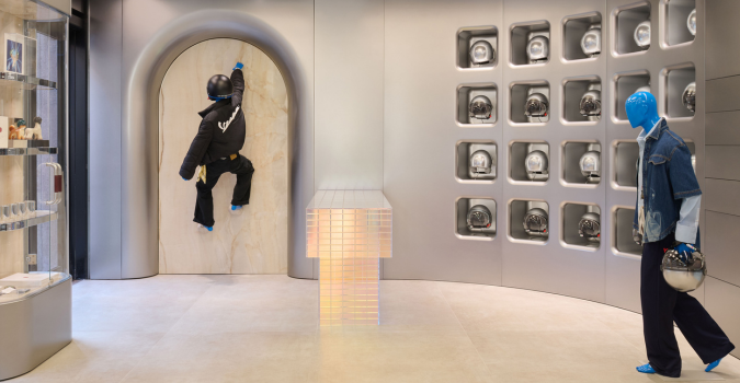 Editorial Harian Wanita – Vespa Resmi Buka VESPA THE EMPTY SPACE di Milan Fashion Week!