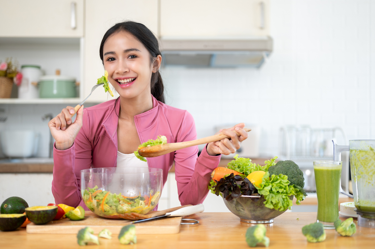 Editorial Harian Wanita – Mau Diet di Awal Tahun? Ikuti 5 tips diet sehat dan hasil optimal berikut ini!