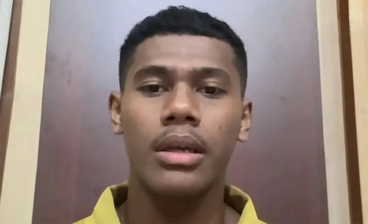 Usai Viral Tendangan ‘Kung Fu’, Fadly Alberto Akhirnya Buka Suara: Saya Siap Disanksi dan Minta Maaf